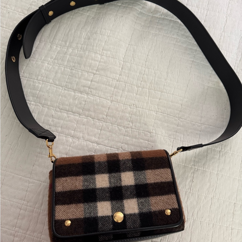 Burberry crossbody